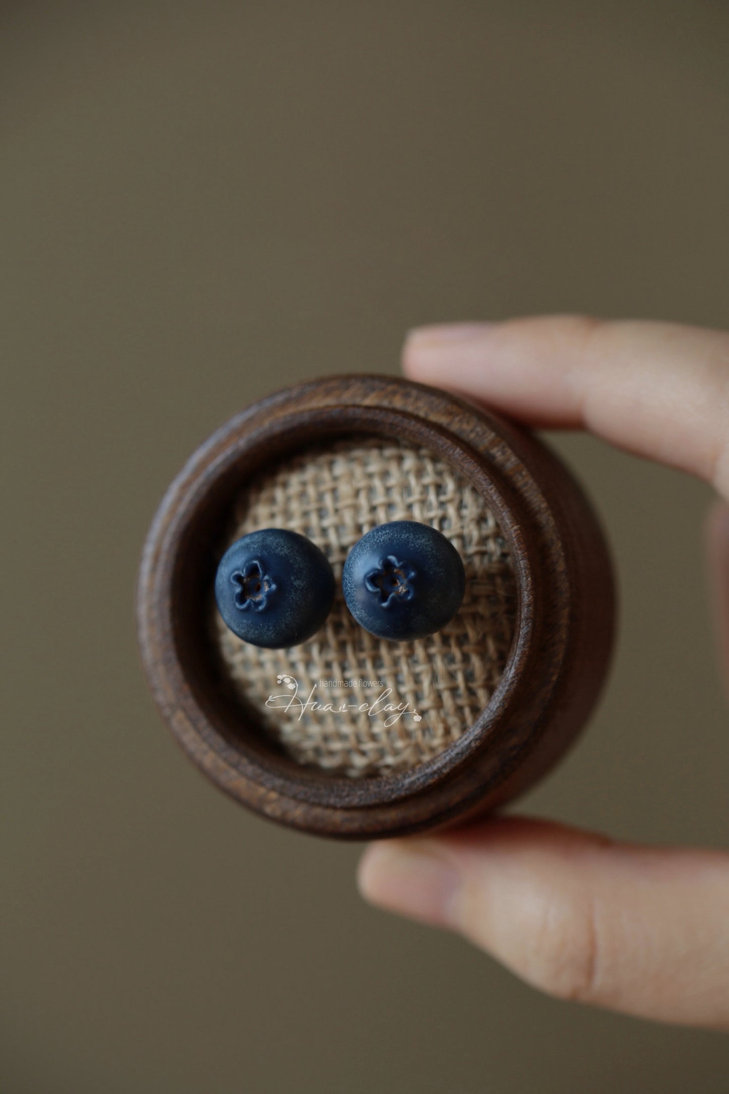 Blueberry Earring（no-leaf version）